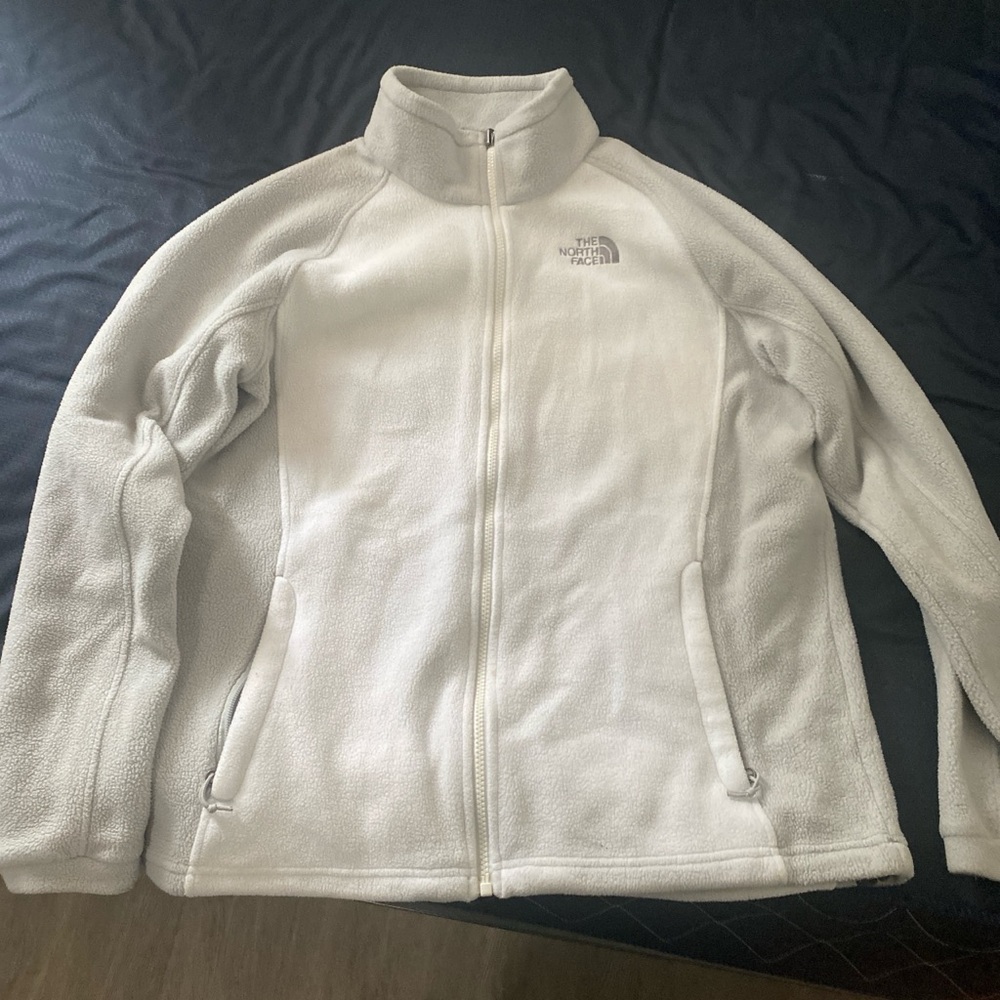 Women’s north face fleece sweater
